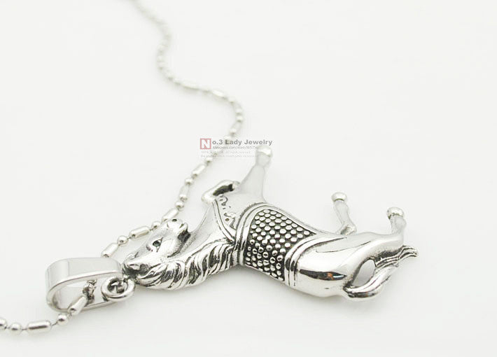 Gothic Horse vintage design necklace - aleph-zero
